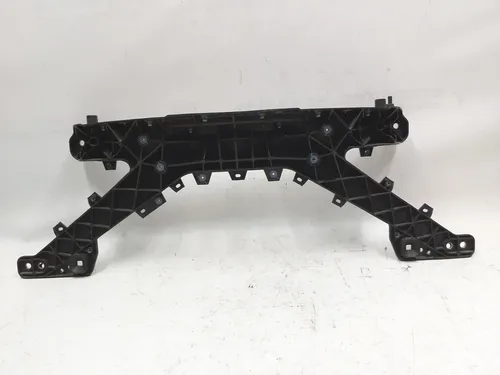 散热器面板（塑料）RWD 损坏 Tesla 型号 3 1110240-00-F