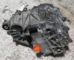 1 Motore anteriore senza scambiatore di calore, filtro olio e pompa, raccordi inverter Tesla modello 3, modello Y 1120960-00-F