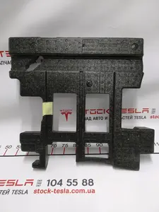 7 Панель заповнення пустот (2-й ряд сидінь) ліва Tesla Model X 1126910-00-A