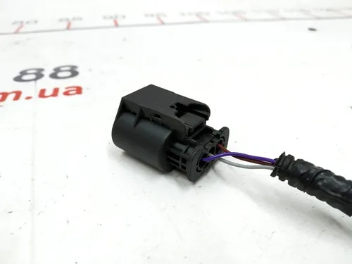 Konektor ovládání kompresoru (3pin) Tesla Model S, Model S REST, Model X 112IH157