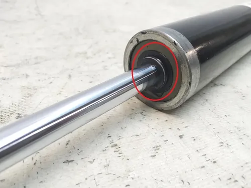 Støddæmperhus med stang DM PERFORMANCE bag Tesla Model Y 1188465-00-E