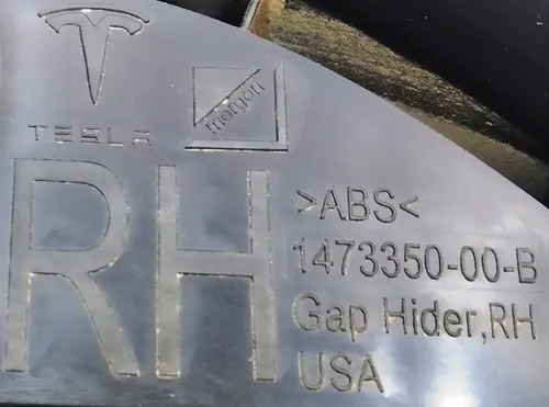 Garnitură ușă colț spate dreapta Tesla model X 1473350-00-B