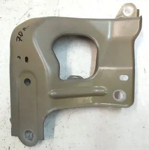 Кронштейн правого крила лонжерона Tesla Model Y 1487492-S0-A 1504590-S0-A