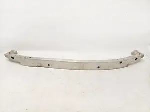 Výztuha předního nárazníku s poškozením Tesla model Y 1487601-00-C