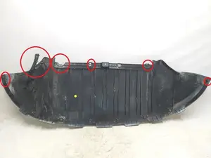 Накладка переднього бампера нижня (губа) з пошкодженням Tesla model Y 1493774-TX-A