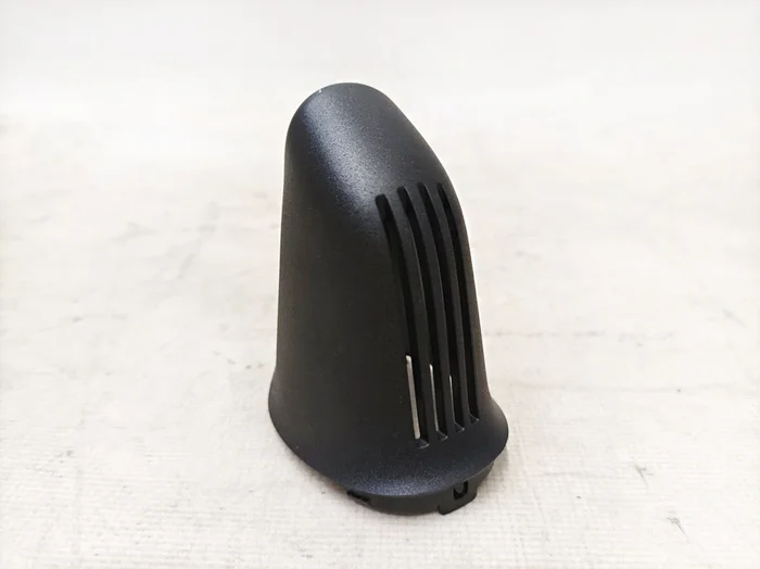 Облицювання кронштейна дзеркала заднього виду та камери TRIPLE нижня Tesla model Y 1494443-99-B