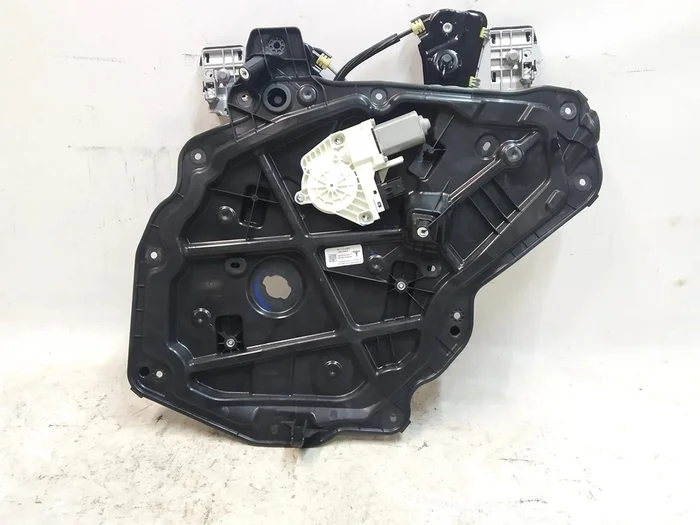 Склопідйомник задній правий з моторчиком та механізмом підйому в зборі Tesla Model Y 1526807-00-D, 1526803-00-E