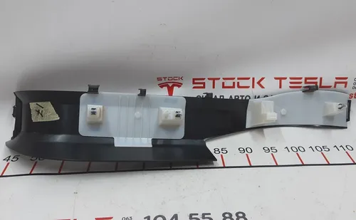 1496508-00-A Moldura de pilar A inferior derecha Tesla modelo X 1496508-00-A