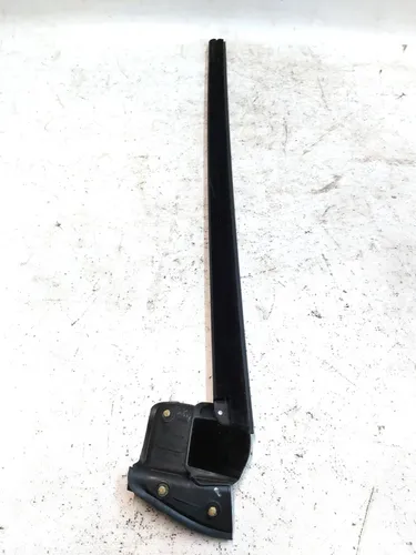 Vnitřní těsnění skla dveří, přední levé Tesla Model Y 1516942-00-A