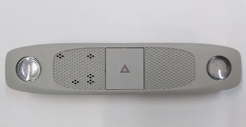 Osvětlovací panel s mikrofonem a tlačítkem nouzového signálu, přední (smontovaný) Tesla model Y 1500237-00-E