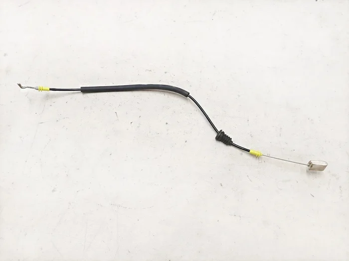 Трос замка дверей задніх Tesla Model 3 1500674-00-B