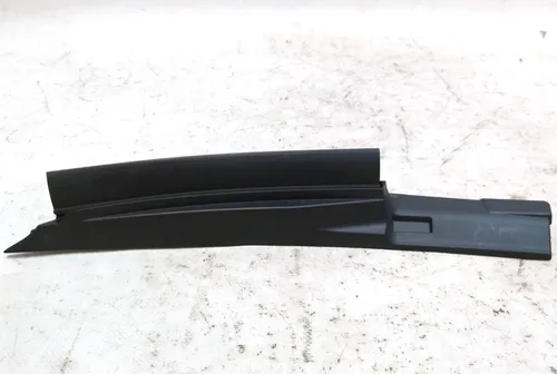 Uszczelka maski tylna prawa Tesla model 3 1504932-00-A