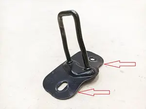 Петля замка капота одинарна низька (нового зразка) з пошкодженням Tesla Model 3, Model Y 1505712-00-B