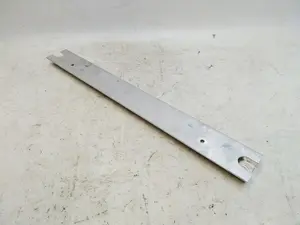 Підсилювач боксу підкапотного Tesla model Y 1518495-78-C