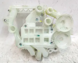 Бачок (магістраль) теплового насосу Tesla model 3, model Y 1547595-00-E