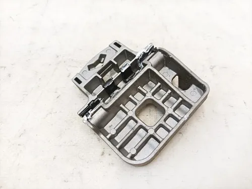 Фіксатор положення скла склопідйомника Tesla model 3 1096622-00-L