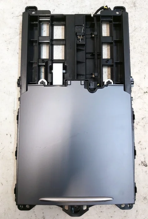 GRAPHITE 中央控制台闩锁组件 Tesla 型号 Y 1755515-00-A