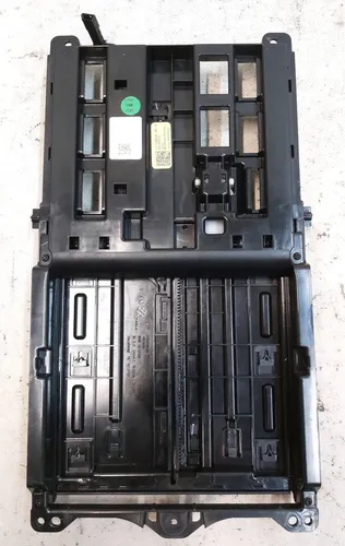 GRAPHITE 中央控制台闩锁组件 Tesla 型号 Y 1755515-00-A