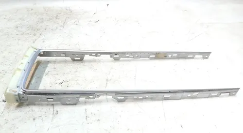 装饰性覆盖层上部镀铬中控台 Tesla model 3 1755548-00-A