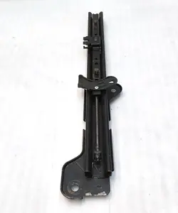 Салазка сидіння 2-го ряду одинарного лівого ліва Tesla model X, model X Mar 2021 1077107-00-A