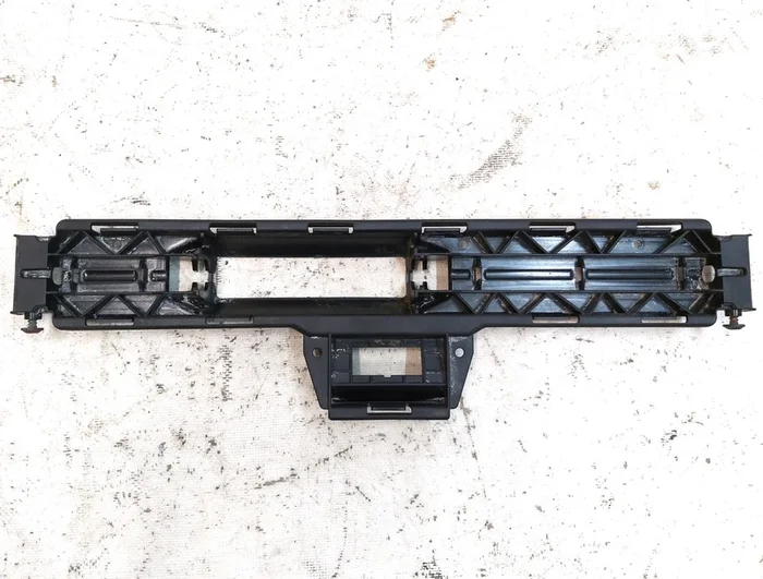 Кронштейн електроприводу салазок сидіння водія Tesla model S REST, model X 1097786-00-A