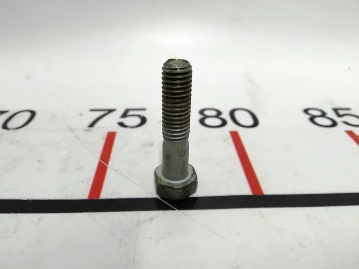 Болт кріплення кардана рульової колонки нижньої H M8x1.25x35 [10.9]-G720 Tesla Model S, Model S REST, Model X 2007098