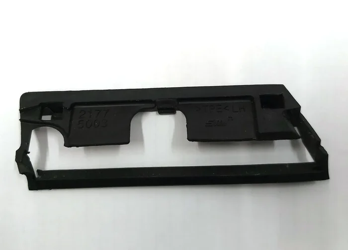 2 Venstre udvendige spejltætning Tesla Model X 1035180-00-J