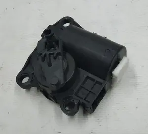 Сервопривід повітроводу центральної панелі Tesla model 3 1083320-1083325