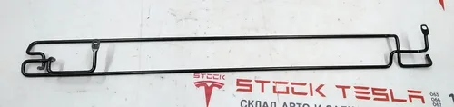 Beslag til fastgørelse af beklædningen af ​​det nederste ryglæn på det dobbelte venstre sæde på 2. række Tesla model X 3123713-03-A