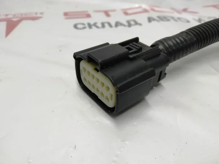 Роз'єм (фішка) проводки переднього бампера (x000/12pin) підключення до головної проводки Tesla model S REST 1004420-04