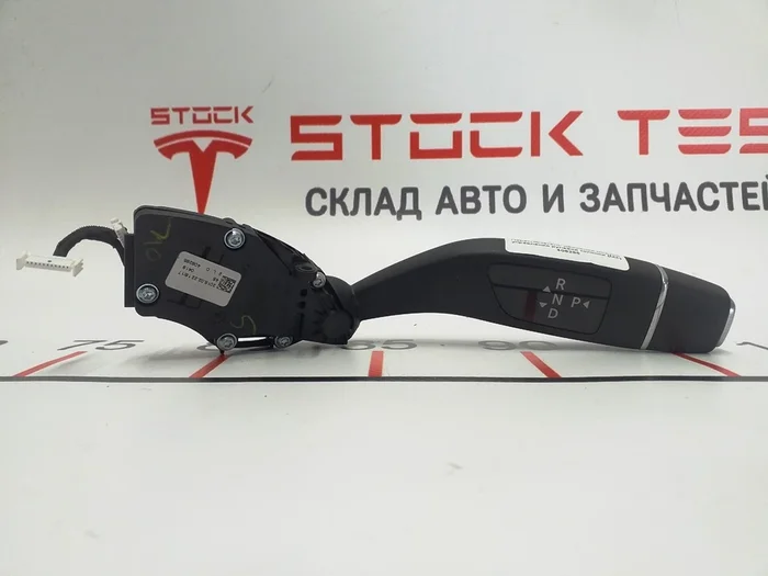 Перемикач руху модуля керування кермової колонки Tesla model X 408285