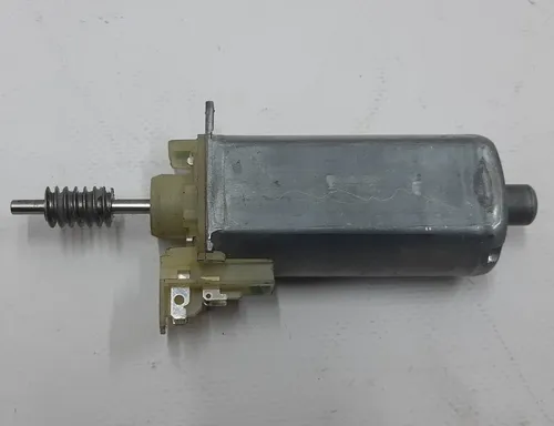 6004RA3349 스티어링 칼럼 길이 조절을위한 전기 모터 구동 메커니즘 Tesla {MS_MSR_MX} 0390203402