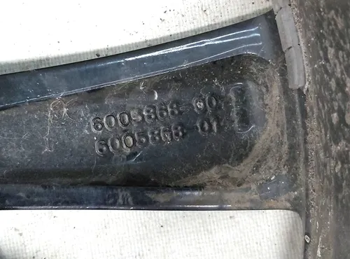 轮圈 黑色 TURBINE 21x8.5 J 有损坏 Tesla model S、model S REST 1054042-00-B