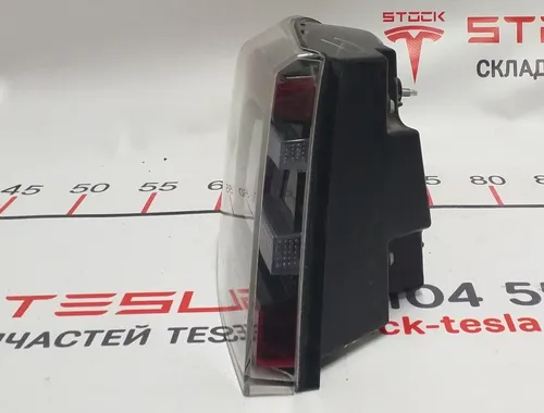 Linke äußere Lampe (USA), nicht funktionsfähig, Tesla Model S, Model S REST 6005918-00-G