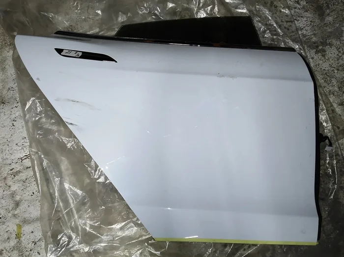 6 Двері задні права (метал) (з пошкодженнями) Tesla model S 6006566-E0-H