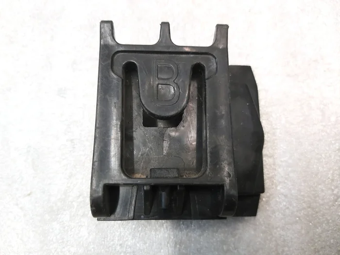 前面のフロントリフトのフロントガラス窓左後部右右側のテスラモデルS、モデルS REST 6006651-00-L