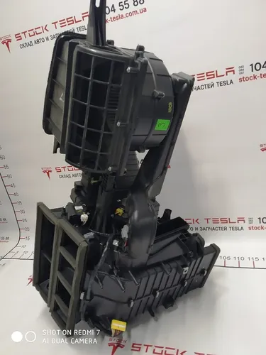 1 6007378-00-E Gruppo riscaldatore interno Tesla modello S 6007378-00-Q