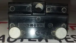 Кронштейн кріплення рейлінгів Tesla model S 6008628-00-D