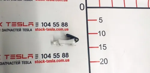 引擎盖释放手柄组件 Tesla Model S 6009132-00-A