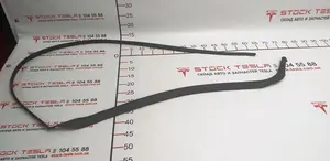 Ущільнювач фільонки дверей ліва сторона Tesla model S, model S REST 6009587-00-D