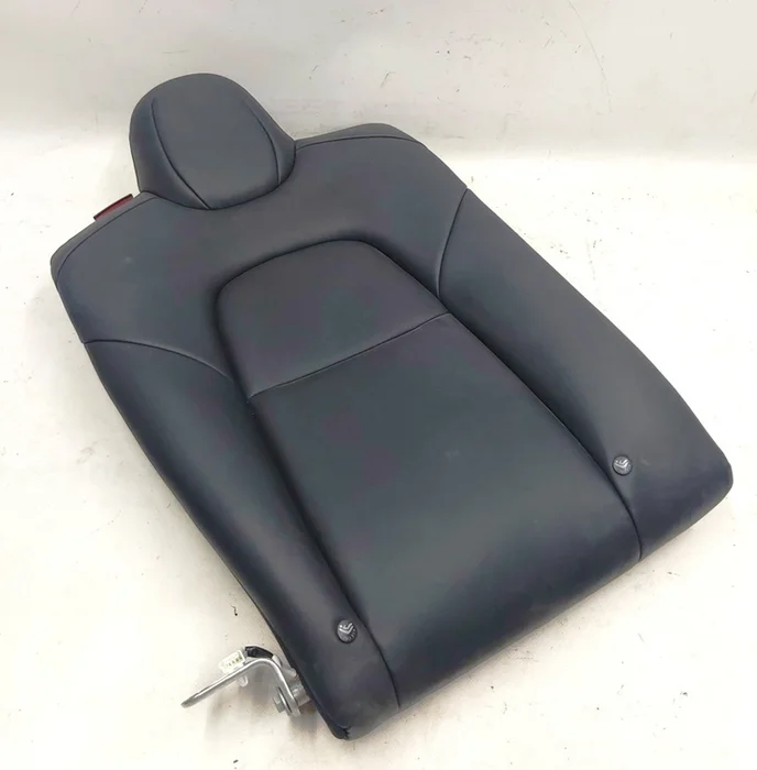 3 7654332-01-Z Ryggstöd av 2: a raden, singel (PUR BLK) för Tesla elbil Modell 3. Bekväma och praktiska säten, kombinerade i en enda struktur. Ryggstödet på den andra raden singeln (PUR BLK) i Tesla Model 3 elbil kännetecknas av sin tankeväckande design o