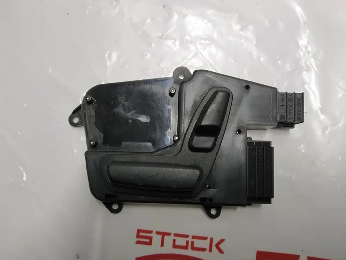 2 Seřizovací jednotka sedadla řidiče Tesla model S, model S REST 1007271-00-A