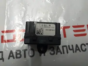 Модуль підігріву водійського та 2-го ряду сидінь Tesla model S, model S REST 1012077-00-A