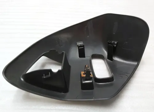 Декоративна накладка ручки замка подвійної спинки 2-го ряду сидінь Tesla model S, model REST 1030472-01-A