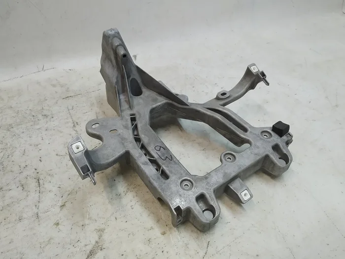 Кронштейн каркаса кріплення торпеди Tesla model Y 1095440-00-I