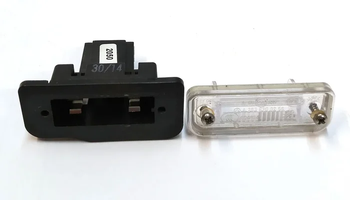 Ліхтар підсвічування заднього номера без лампочки Tesla model S, model REST, model X 1034341-00-B