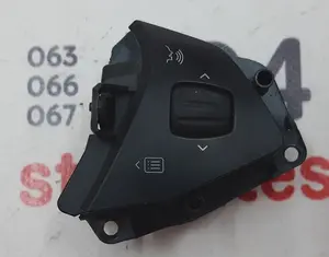 1 Brytarknapp (på ratten) höger Tesla modell S REST 1013242-00-H