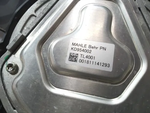 Вентилятори системи охолодження MAHLE Tesla model 3 1077084-00-D